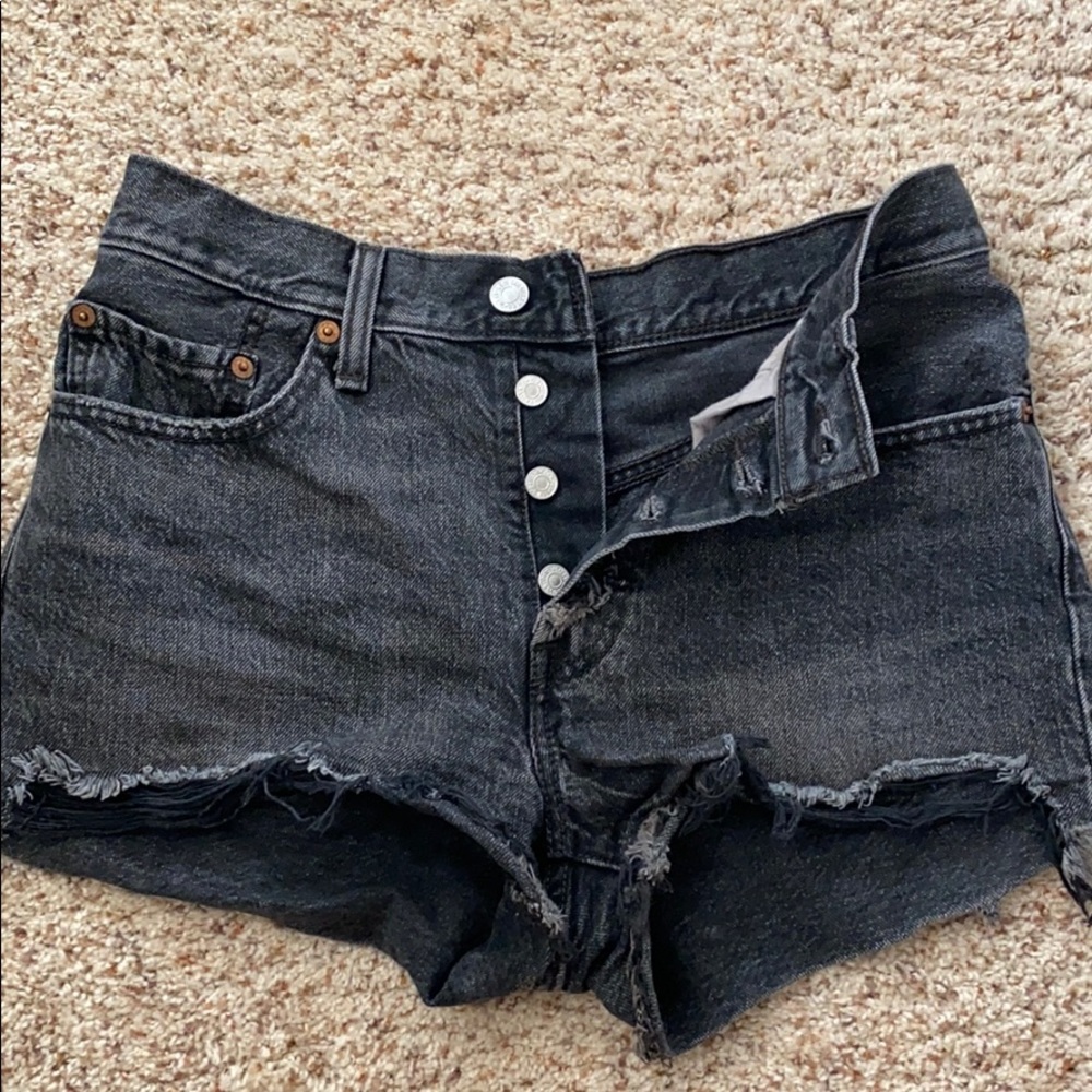 Gray Wash Levi Shorts